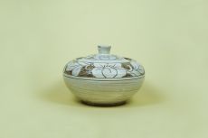 Schale mit Deckel, creme, Blumendekor