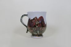 Tasse, weiß mit Bergen und Meer