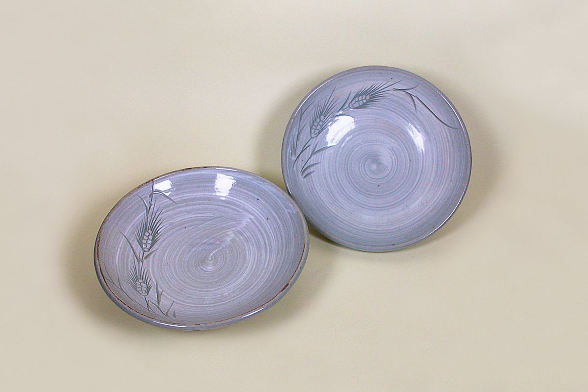 Ceramic Plate, lLight cream