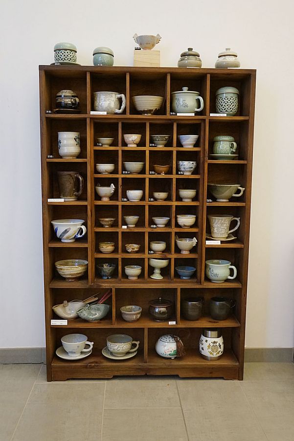 Traditional korean collecting shelf for cups