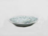 Teller, Celadon mit Blumendekor