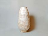 Skulpturale Keramikvase mit handgearbeiteter Struktur